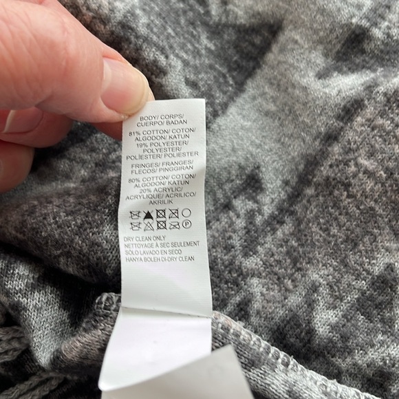 Lucky Brand Gray and Pink Patterned Cardigan Fringe Size Large - Picture 13 of 15